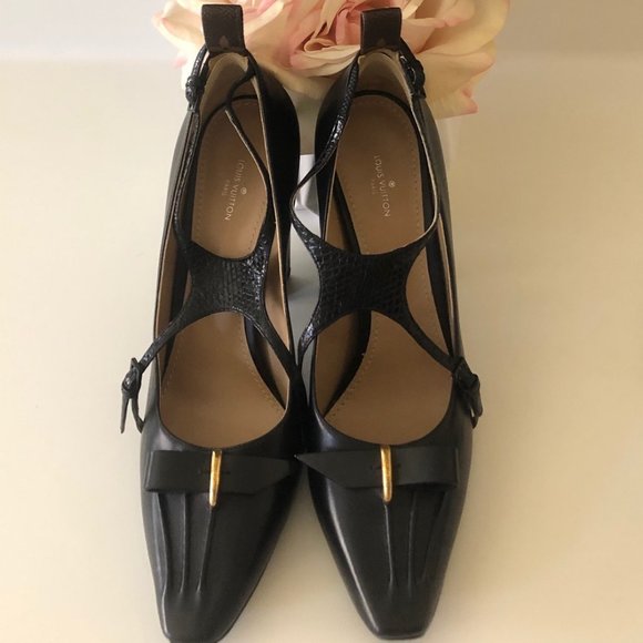 Louis Vuitton Headline Cross Black Leather Pump - Picture 7 of 8